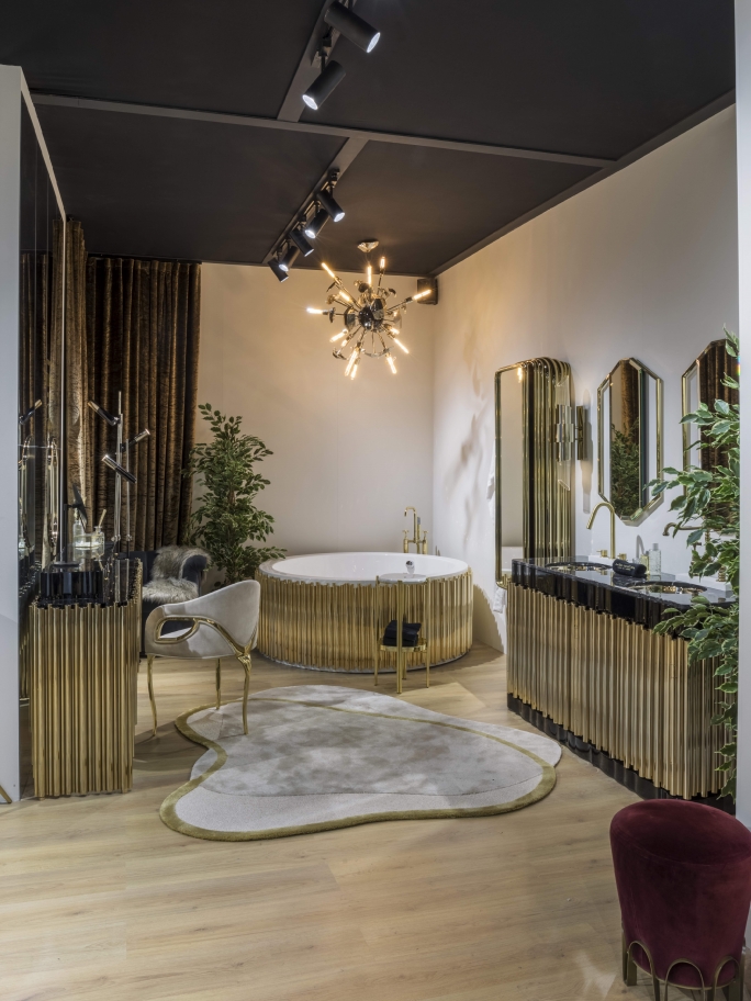 Luxury Gold Tones Bathroom Design With Blush Rug - Rug'Society