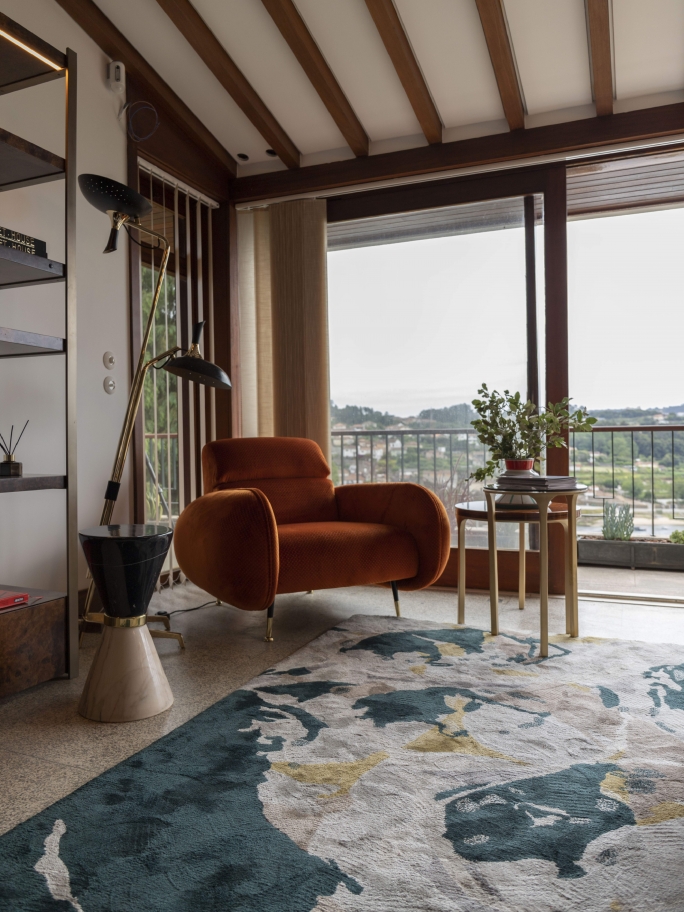 Mid-Century Vibrant Living Room With Madeira&nbsp;Rug by Rug'Society