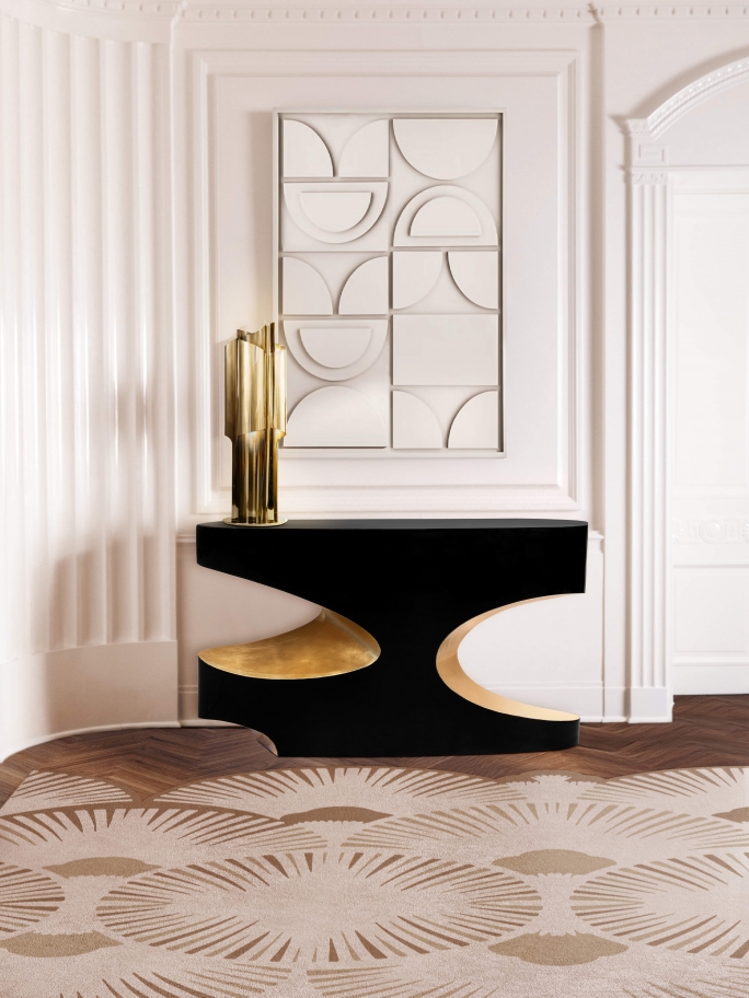Neutral Luxurious Hallway With Dêco Square&nbsp;Rug by Rug'Society